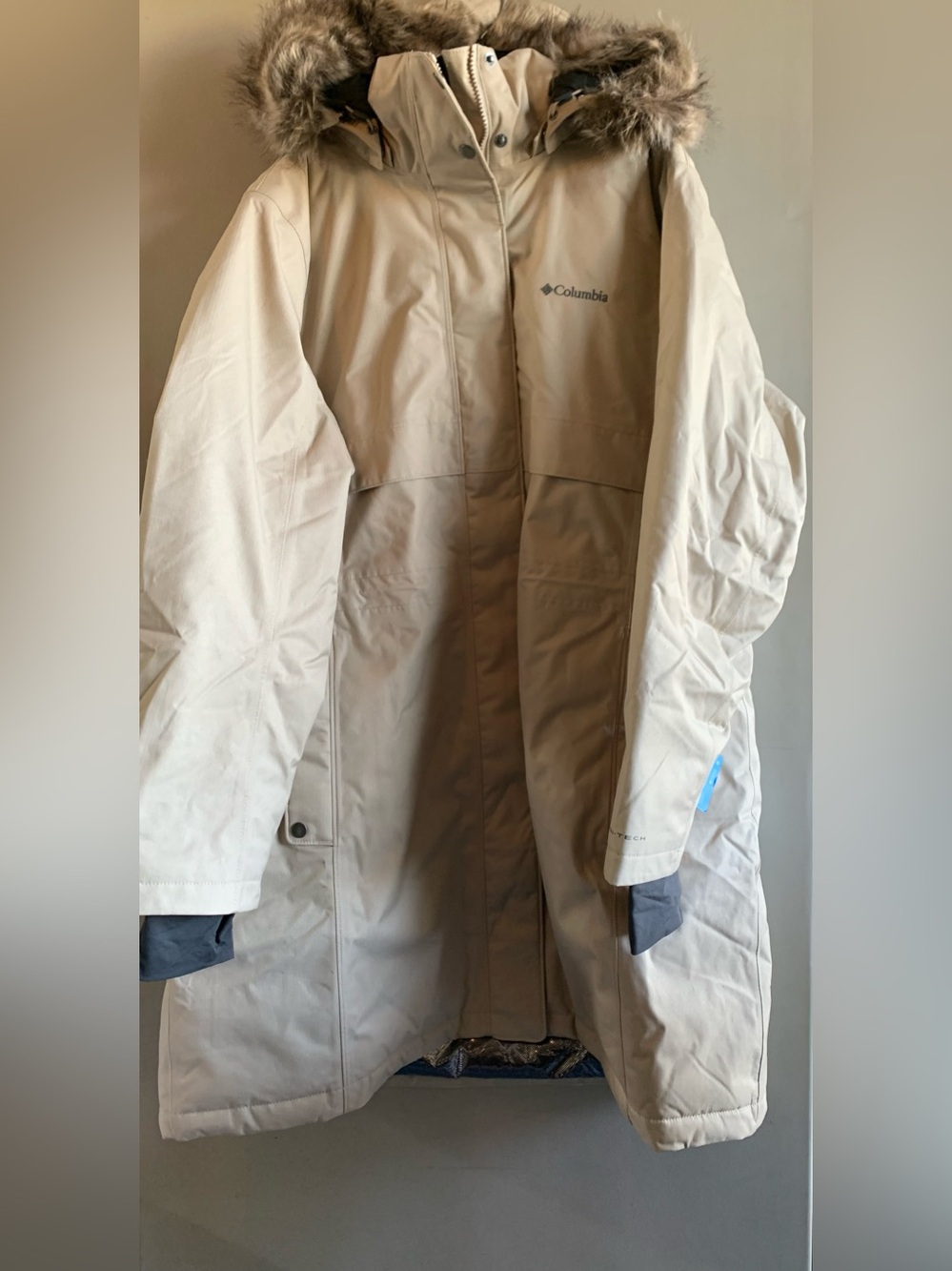 Columbia Women’s Apres Arson Winter Long Down Jacket